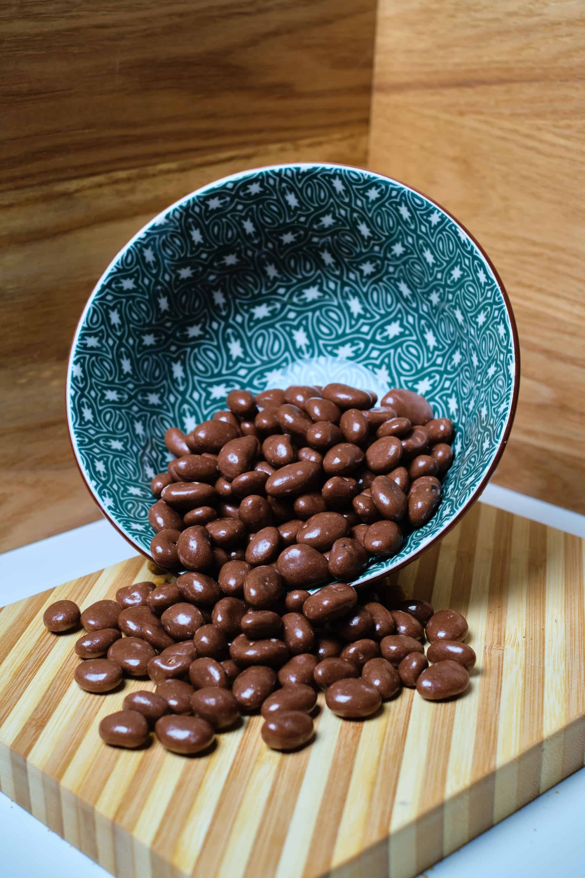 Chocolate Coated Raisins Snacks, Chocolate Raisins